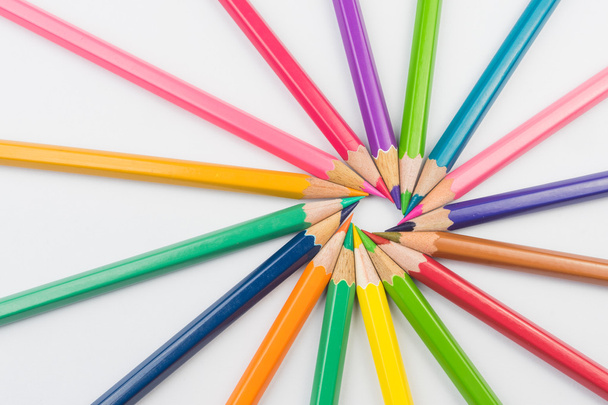 jasne zabarwienie kolorowe ołówki - Zdjęcie, obraz