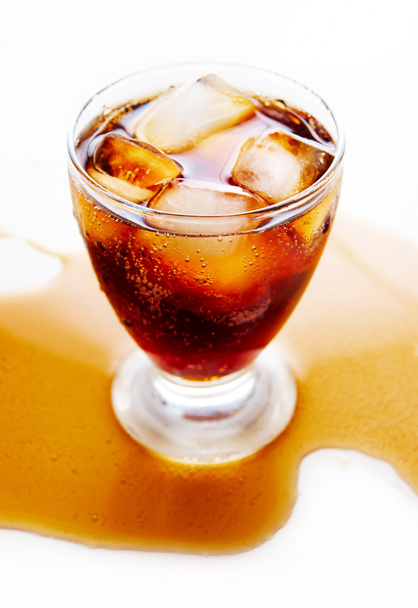 Coca-cola con ghiaccio
 - Foto, immagini