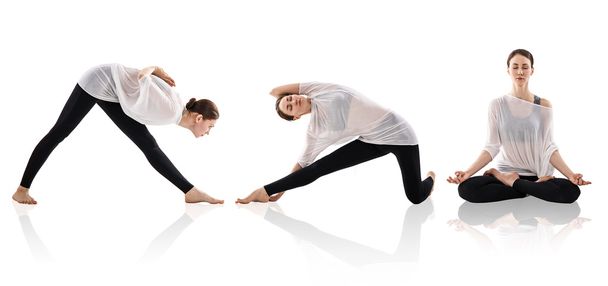 mladá žena dělá jóga cvičení - Fotografie, Obrázek