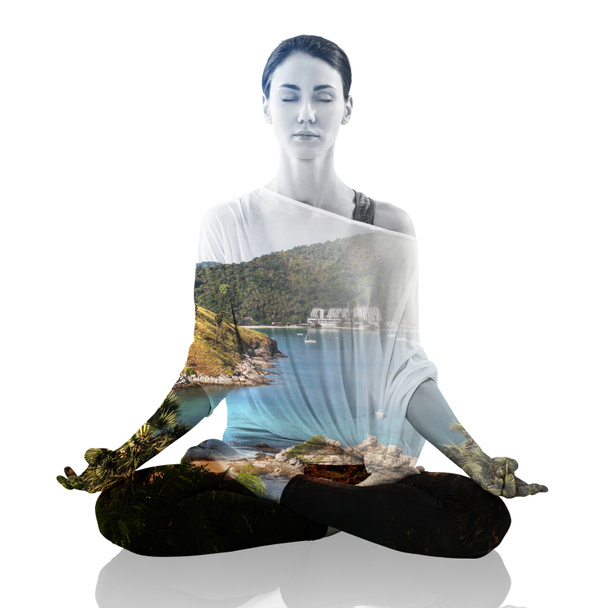 Kaksinkertainen altistuminen nainen meditoi
 - Valokuva, kuva