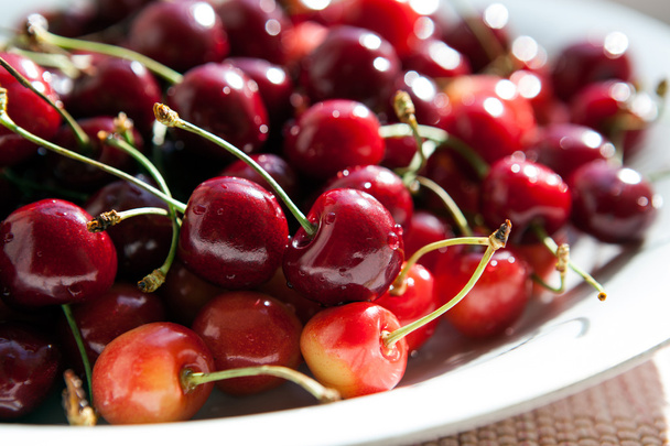 still life of cherries - Foto, Imagen