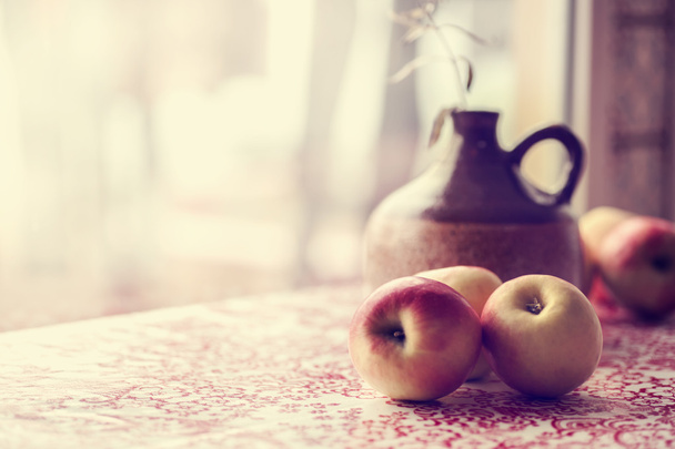 raw ripe apples  - 写真・画像