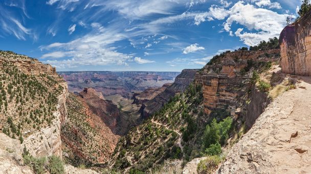 Έναρξη της φωτεινό άγγελο Trailhead στο Grand Canyon, Νότιο χείλος, Αριζόνα, ΗΠΑ - Φωτογραφία, εικόνα