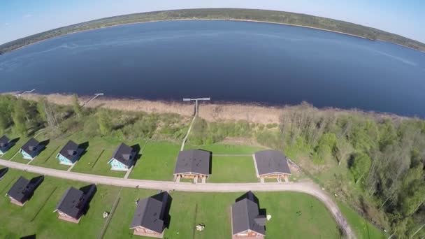 Sukhodolskoe jezero z výšky letu pták - Záběry, video