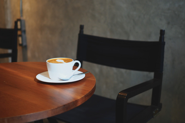 cup of coffee in coffee shop - Φωτογραφία, εικόνα