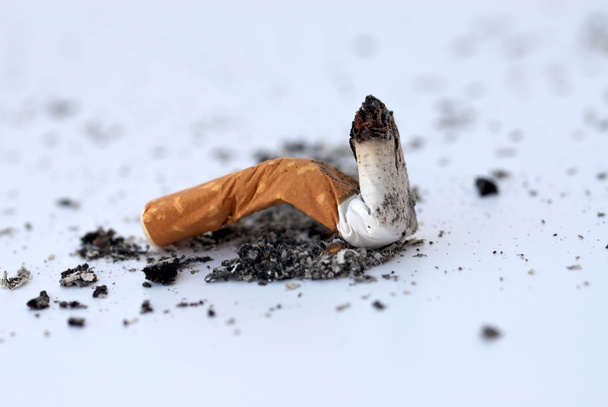 Cigarette - Fotó, kép