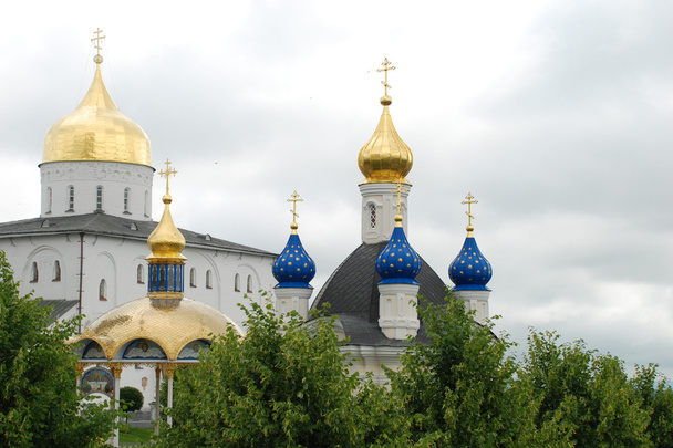 Zlatá kopule Svaté koleje Pochayiv Lavra - Fotografie, Obrázek