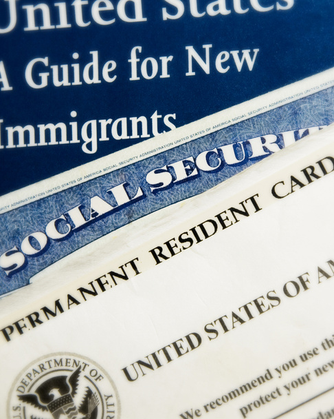 Nuevos documentos de inmigrantes estadounidenses
 - Foto, imagen