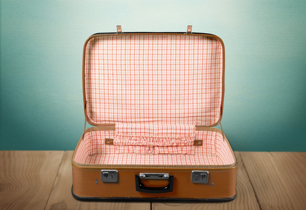 Vintage Suitcase  isolated - Foto, imagen