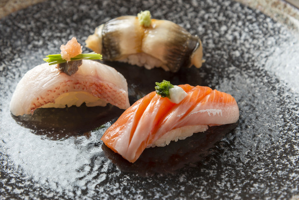 Sushi mit frischen Meeresfrüchten - Foto, Bild