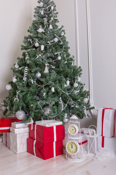 Christmas and New Year decorated interior room - Фото, зображення