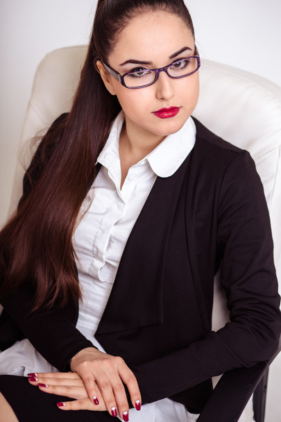 portrait of Young business woman in a suit with perfect makeup and hair style - Foto, imagen