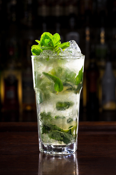 Classic mojito coctail on wooden bar - Photo, Image