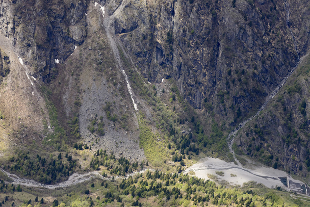 μικρό κολπίσκο κοντά διαβόλου Peak, Orobie, Ιταλία - Φωτογραφία, εικόνα