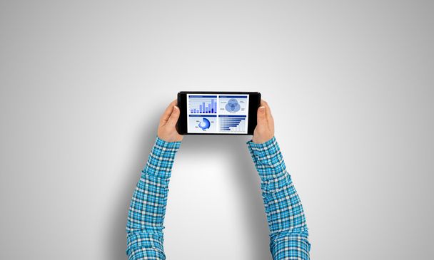 female hands using tablet pc - Foto, Imagen