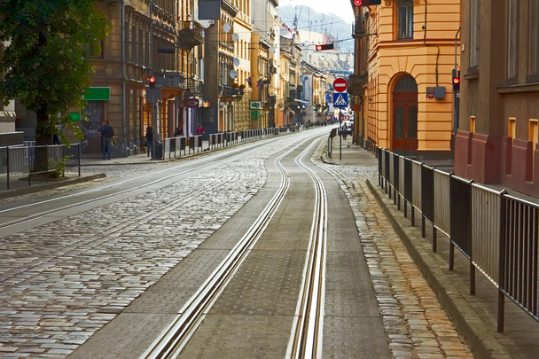 Antiguo camino empedrado en Lviv, Ucrania
 - Foto, imagen