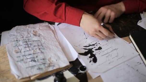 Kunstenaar is het schrijven van een brief - Video