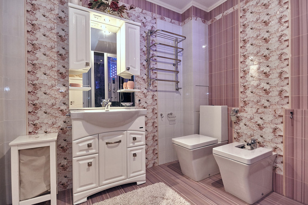 Badezimmer mit schönem Interieur - Foto, Bild