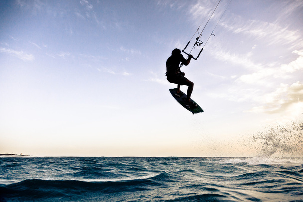 Kite Boarding in actie - Foto, afbeelding