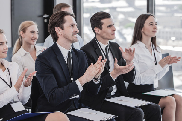 Business people clapping hands  - Foto, Bild