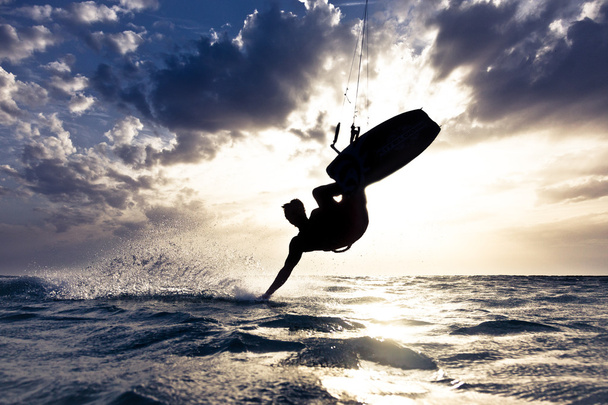 Kite Boarding in actie - Foto, afbeelding