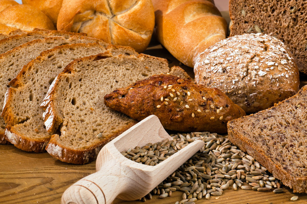 Diferentes tipos de pão
 - Foto, Imagem