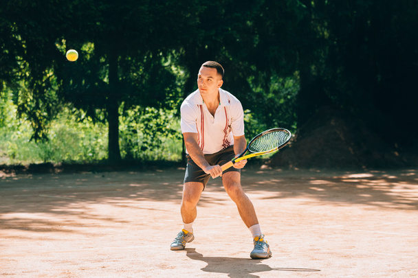 tennisser in actie - Foto, afbeelding