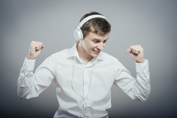 happy man listening to music - Фото, зображення