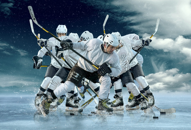 Buz hokeyi oyuncuları eylem - Fotoğraf, Görsel