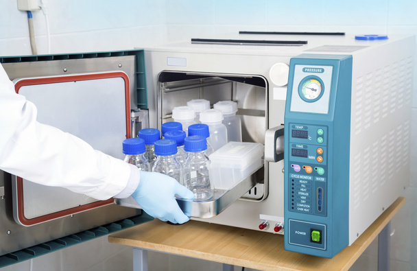Сучасний лабораторний автоклавний стерилізатор
 - Фото, зображення