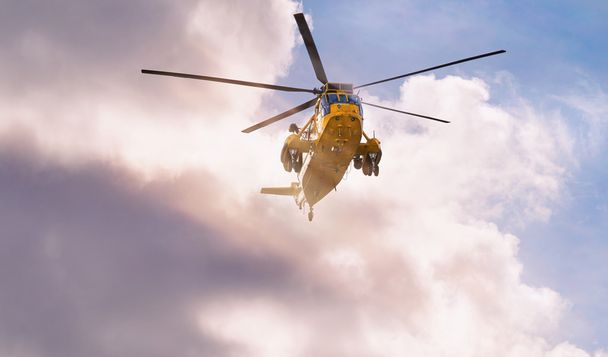 Helicóptero de busca e salvamento
 - Foto, Imagem