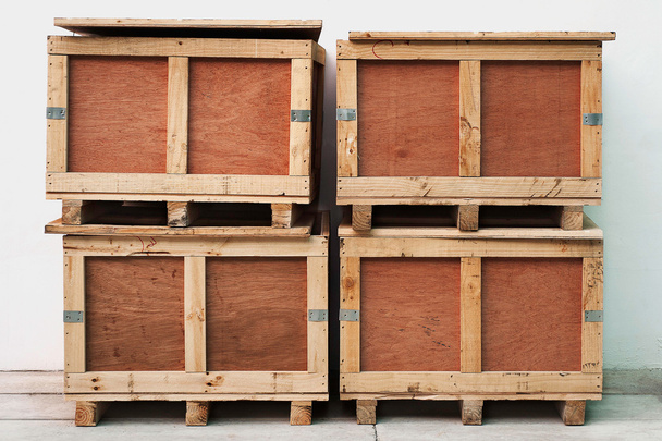 scatole di legno
 - Foto, immagini
