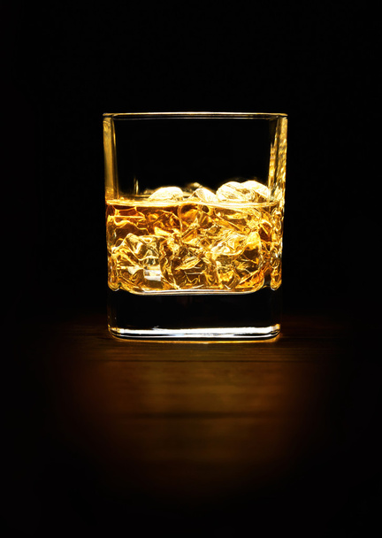 Whisky de malta simple
 - Foto, imagen