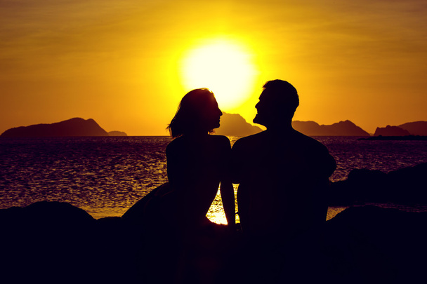 silhouettes de couples amoureux
 - Photo, image