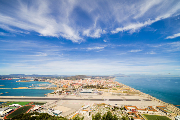 Pista dell'aeroporto di Gibilterra e La Linea Town
 - Foto, immagini