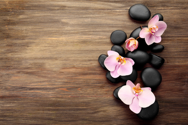 Spa stones and orchid flowers - Fotoğraf, Görsel