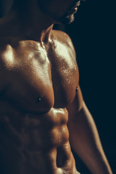 muscular male wet torso - Fotoğraf, Görsel