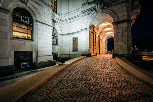 The entrance of the Rhode Island State House at night, in Provid - Photo, image