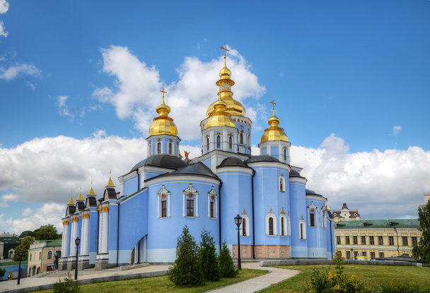 キエフ、ウクライナでの聖ミカエルの修道院 - 写真・画像