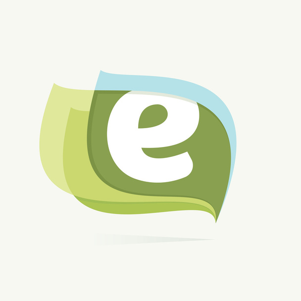 Logo písmene E v listě nebo praporkách. - Vektor, obrázek