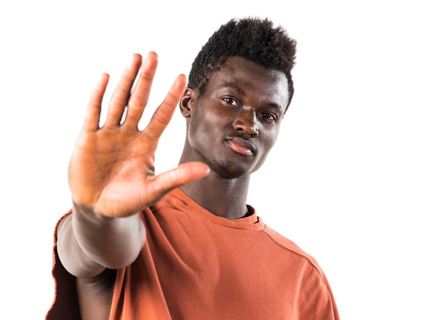 Όμορφος Μαύρος κάνοντας σήμα στοπ - Φωτογραφία, εικόνα