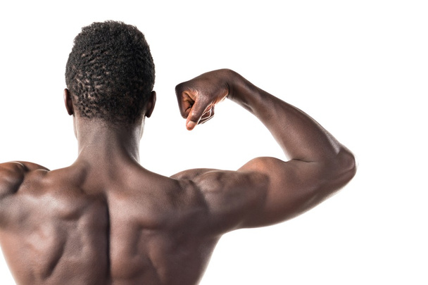Hombre negro guapo con cuerpo atlético posando
 - Foto, imagen