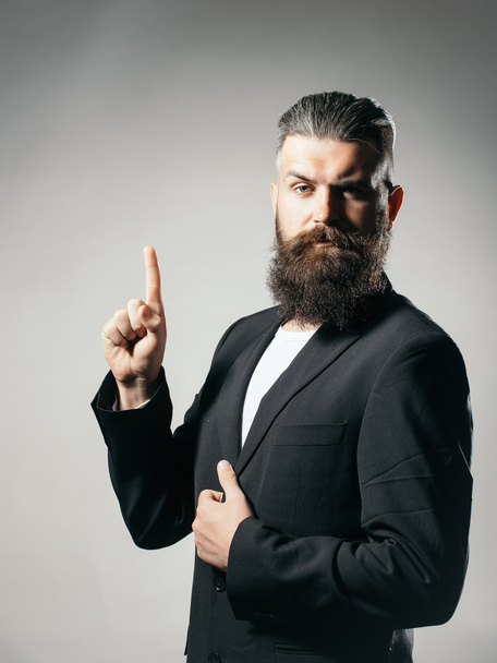 Bearded handsome man in jacket - Foto, immagini