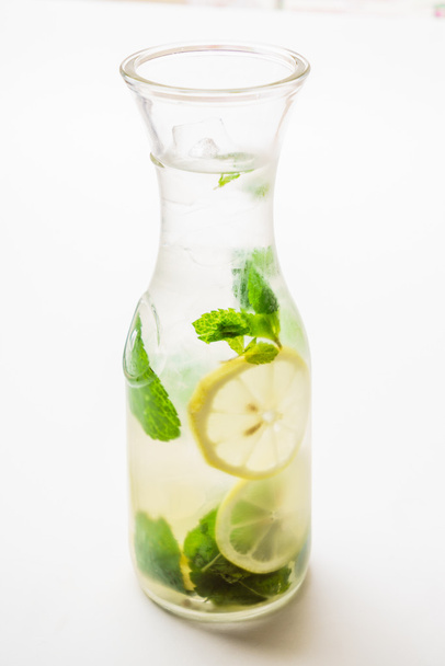 summer lemonade on white - Фото, изображение