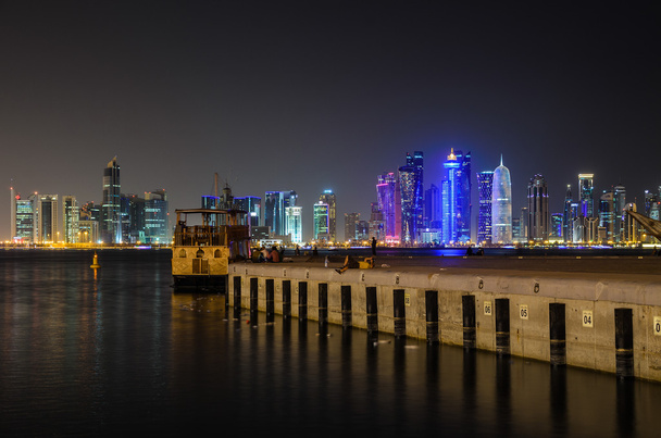 die Skyline von Doha, Katar - Foto, Bild