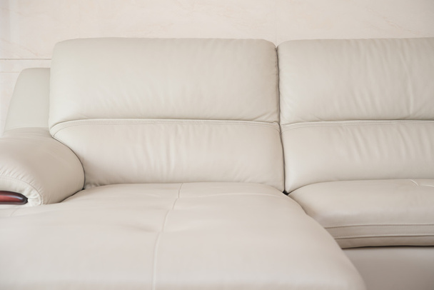 sofá confortável e elegante cinza
 - Foto, Imagem