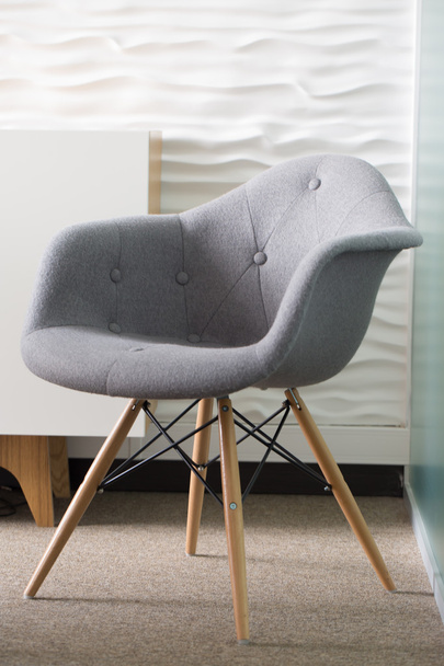 Gray wool wooden leg chair - Valokuva, kuva