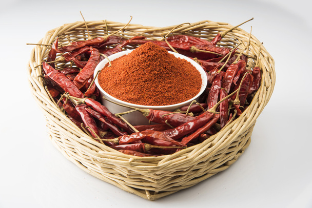 red chilli powder with red dried chillies - Photo, Image