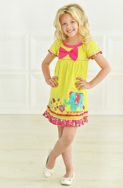 girl posing in bright dress - Foto, Imagen