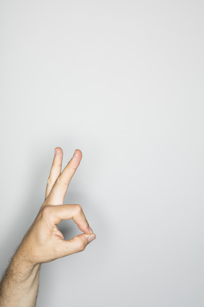 изолированный жест в студии
 - Фото, изображение
